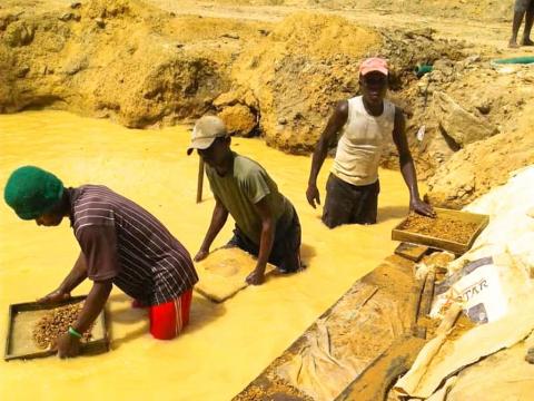 Sierra Leonean mine workers