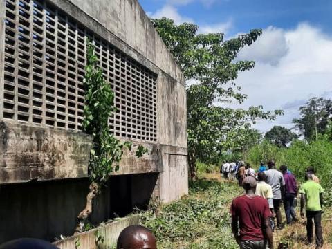 The dilapidated Bunumbu Building