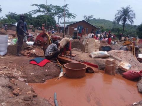 Women in mining in Kono